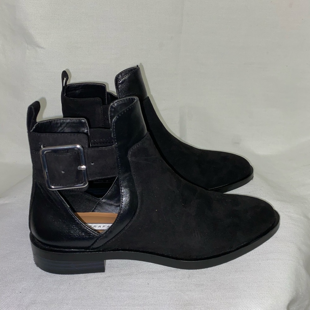 Zara Black Suede Going Out Boots With buckle booties Sz 7
